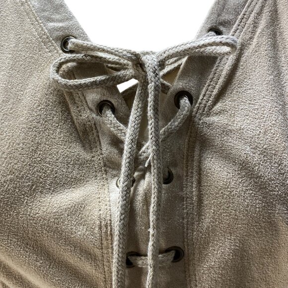 Sleeveless Suede‎ Lace-Up Top With Grommet Detail - Picture 6 of 10